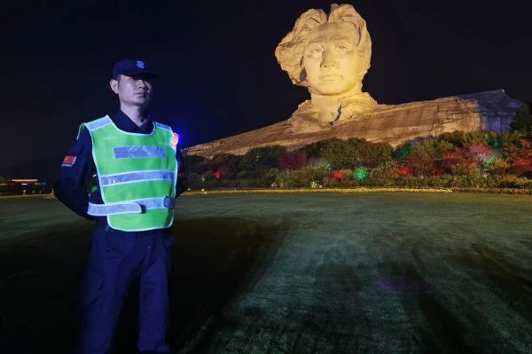 長沙紅光保安服務(wù)有限公司,長沙安保服務(wù),長沙安全服務(wù),長沙非武裝押運(yùn),勞務(wù)派遣服務(wù)